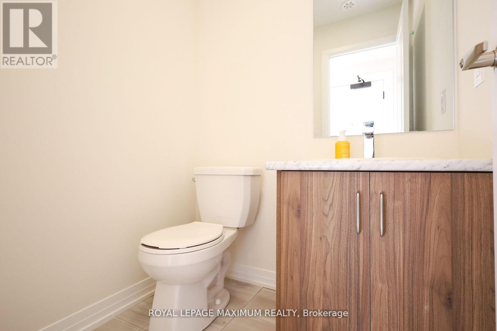 












1 - 11 BAYNES WAY N

,
Bradford West Gwillimbury,




Ontario
L3Z4M1

