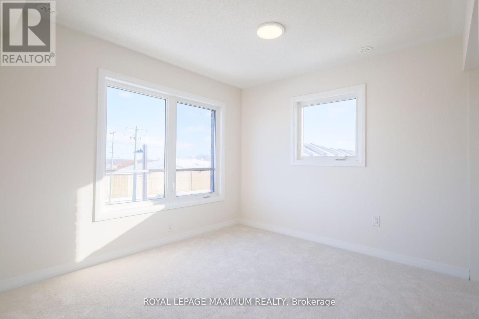 












1 - 11 BAYNES WAY N

,
Bradford West Gwillimbury,




Ontario
L3Z4M1

