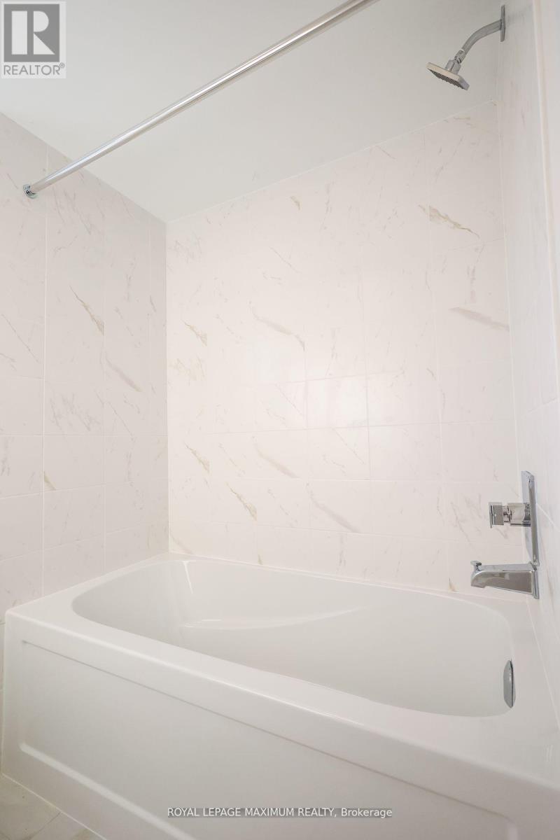 












1 - 11 BAYNES WAY N

,
Bradford West Gwillimbury,




Ontario
L3Z4M1

