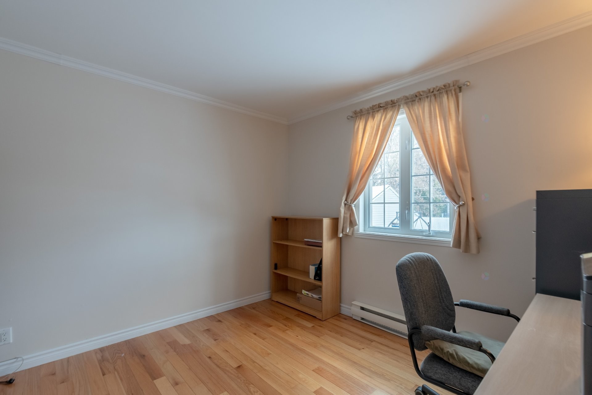 









5585


Rue Anthony

,
Brossard,




QC
J4Z1K6

