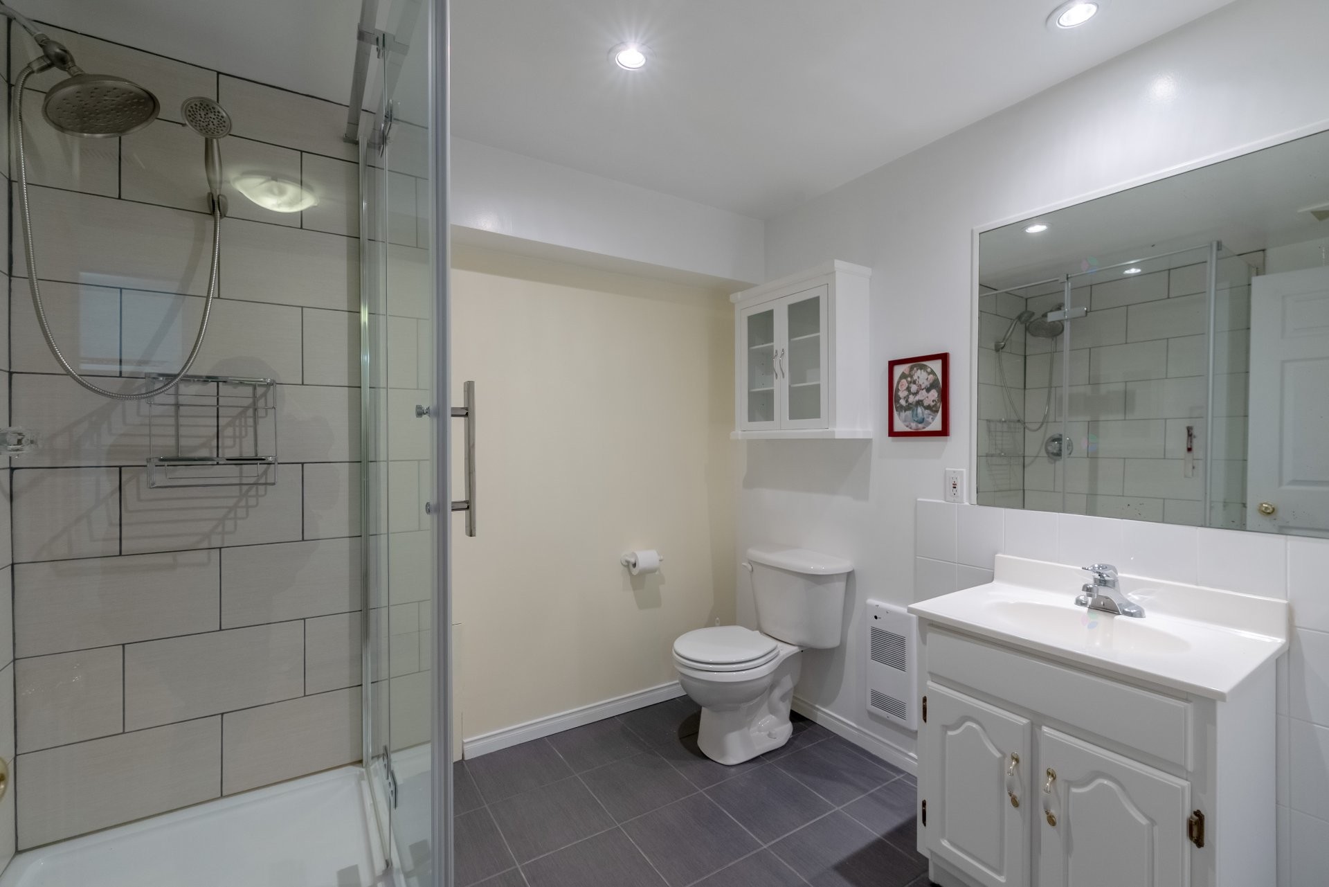 









5585


Rue Anthony

,
Brossard,




QC
J4Z1K6

