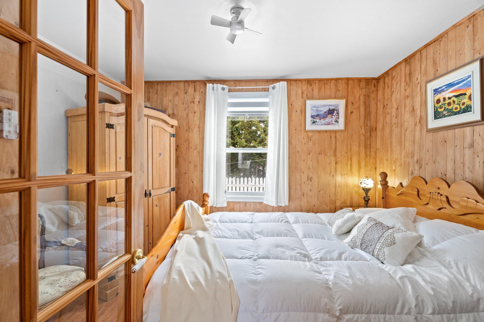 









1956


Av. A.-Boileau

,
Sainte-Lucie-des-Laurentides,




QC
J0T2J0

