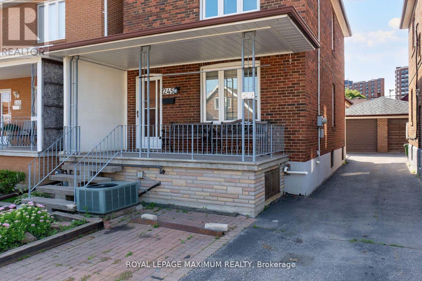 












245 BELGRAVIA AVENUE

,
Toronto,




Ontario
M6E2M9

