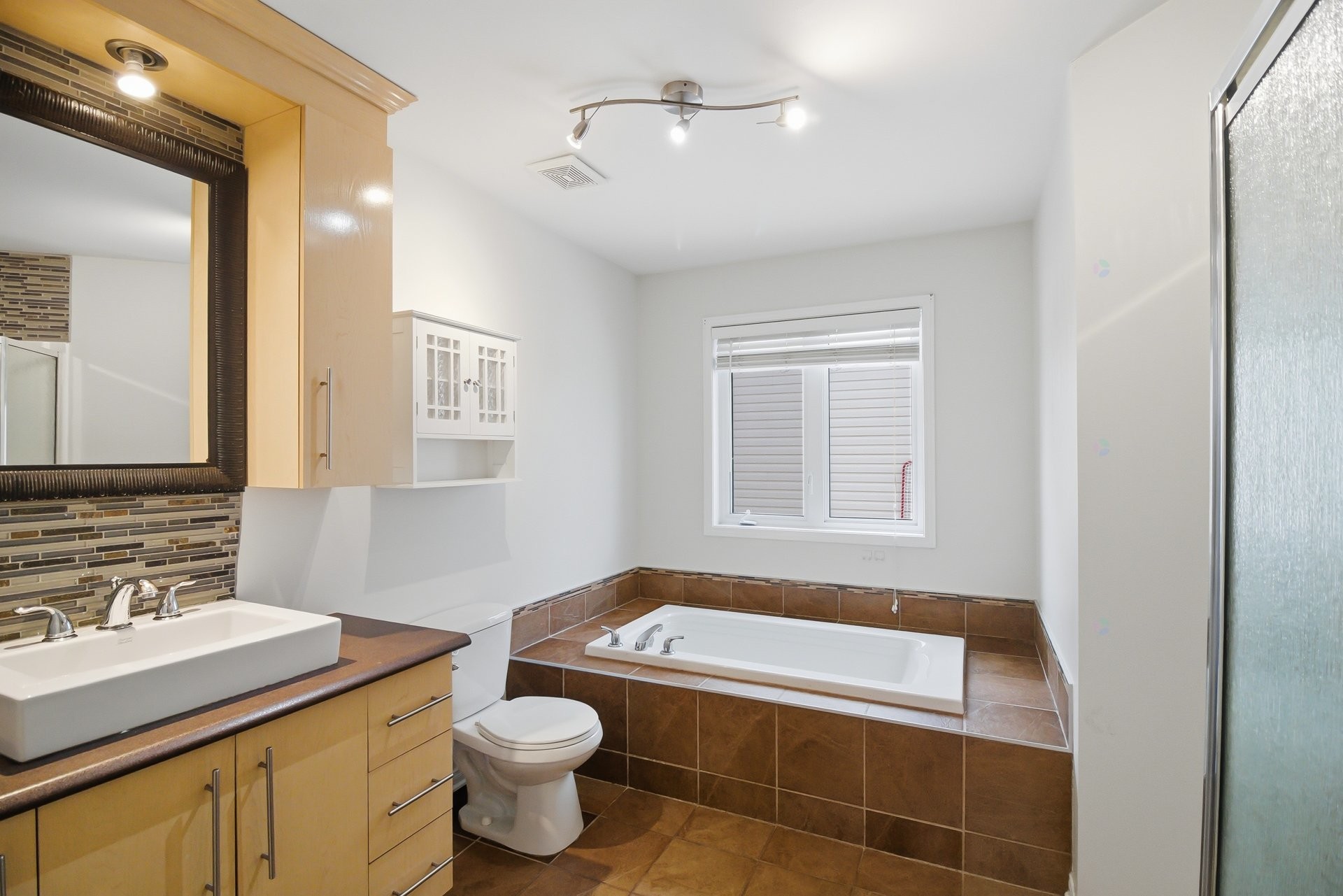 









399


Rue Jeannine-Grégoire-Ross

,
Gatineau (Gatineau),




QC
J8P1J3

