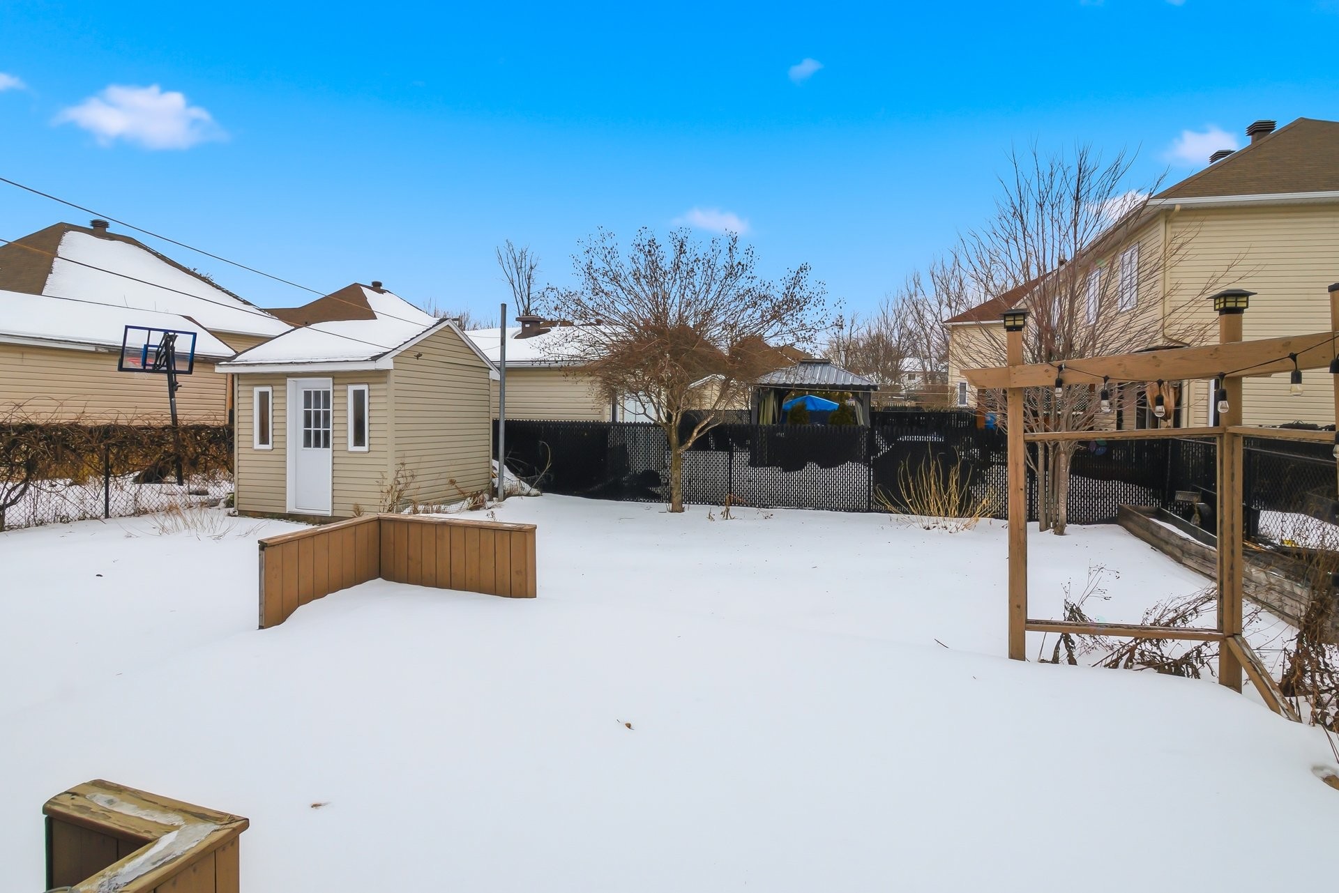 









399


Rue Jeannine-Grégoire-Ross

,
Gatineau (Gatineau),




QC
J8P1J3

