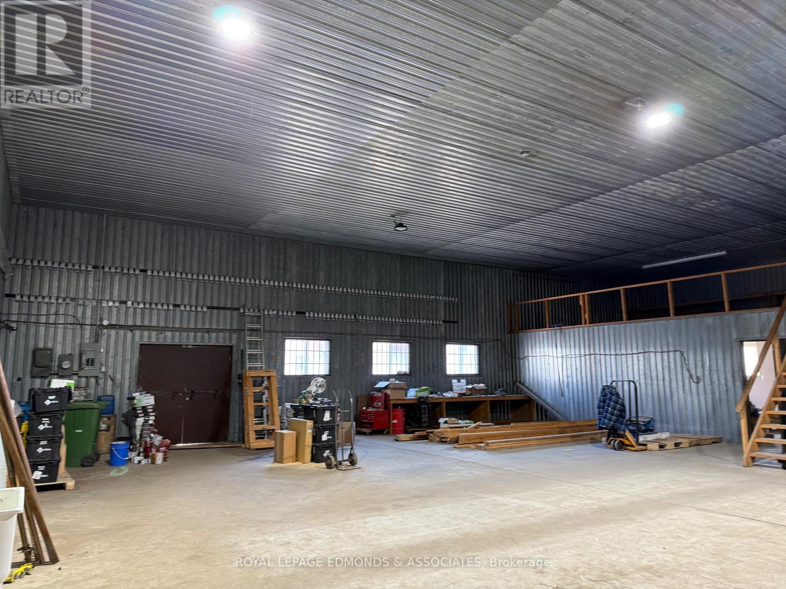 












174 ALBERT STREET

,
Pembroke,




Ontario
K8A4K6

