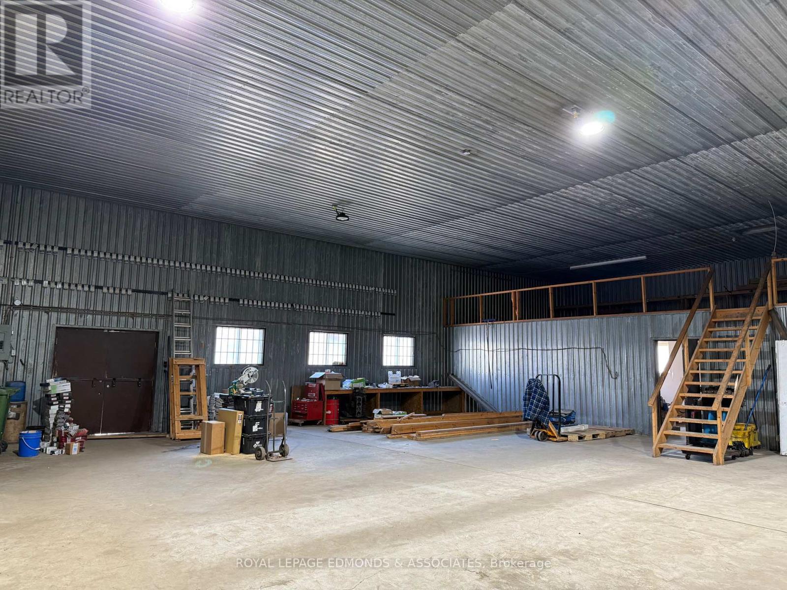 












174 ALBERT STREET

,
Pembroke,




Ontario
K8A4K6

