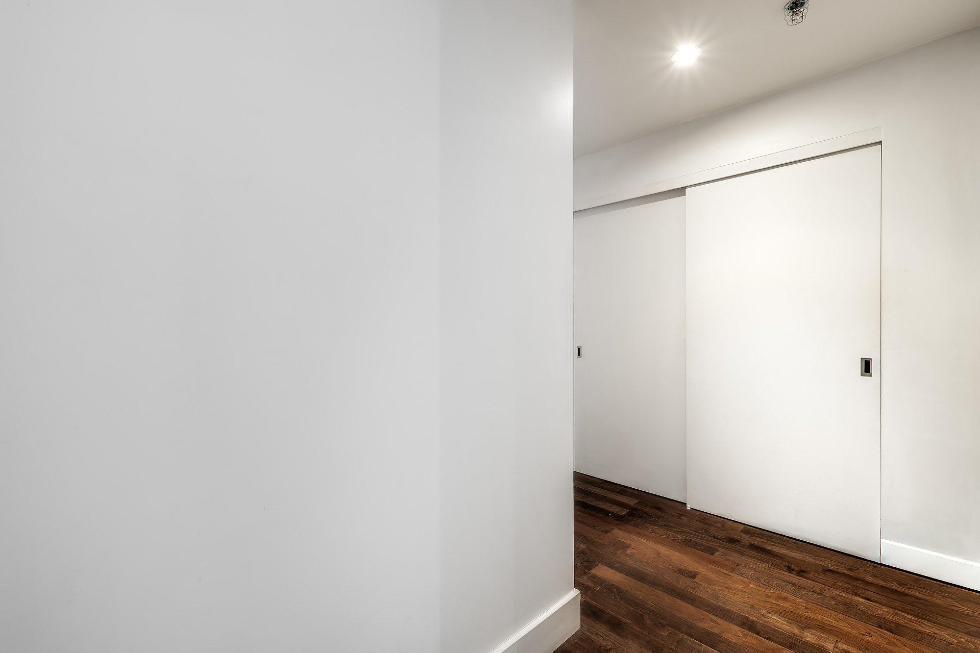 









888


Rue Wellington

, 712,
Montréal (Ville-Marie),




QC
H3C0N1

