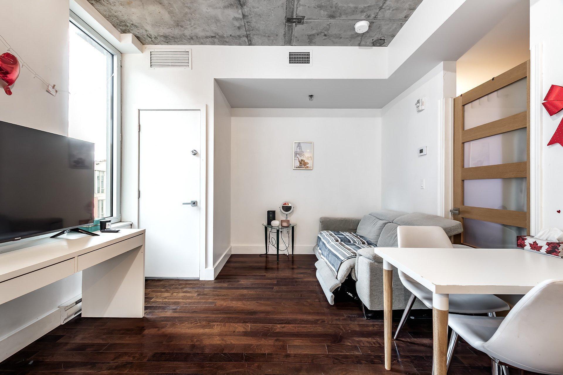 









888


Rue Wellington

, 712,
Montréal (Ville-Marie),




QC
H3C0N1

