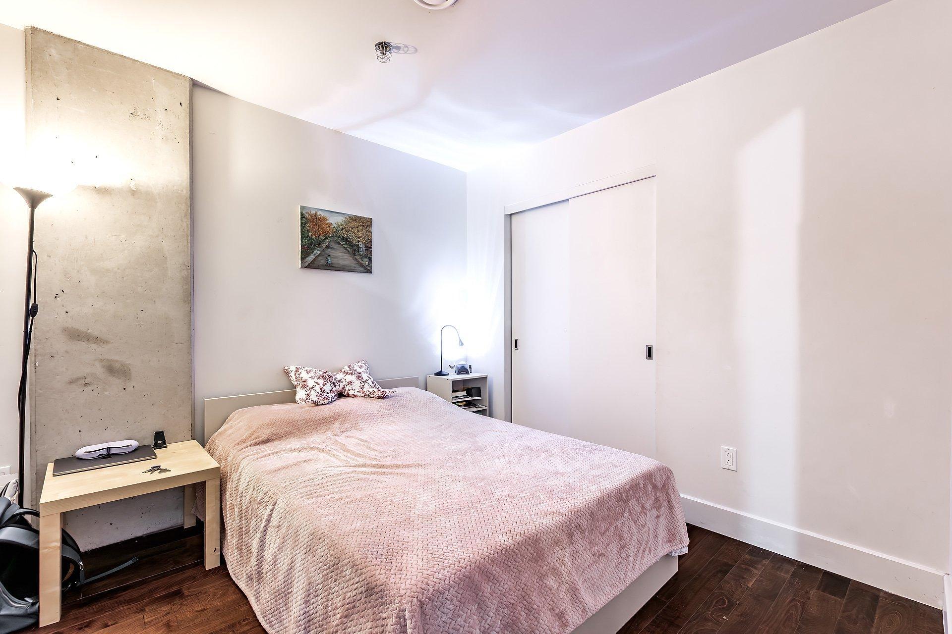 









888


Rue Wellington

, 712,
Montréal (Ville-Marie),




QC
H3C0N1

