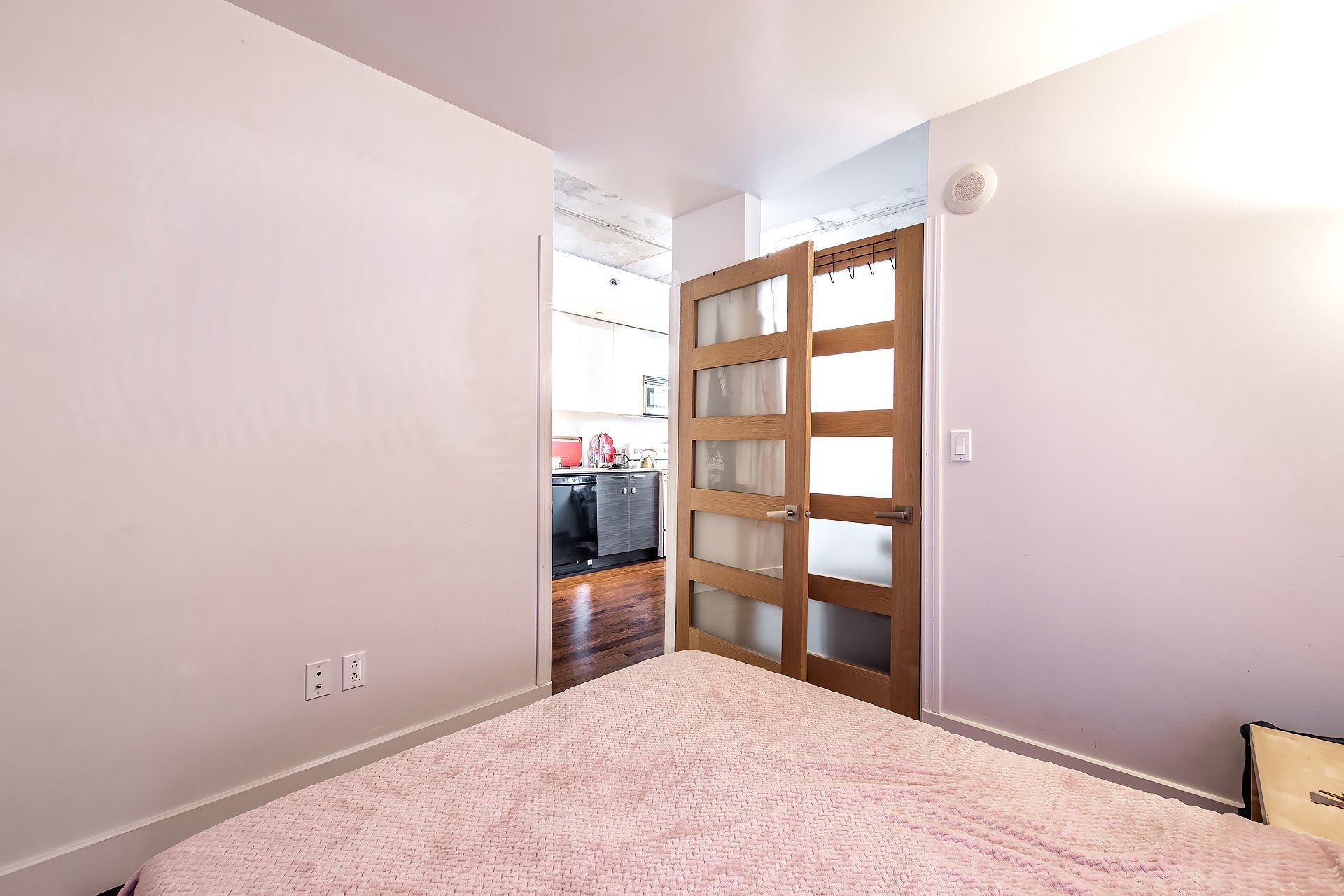 









888


Rue Wellington

, 712,
Montréal (Ville-Marie),




QC
H3C0N1

