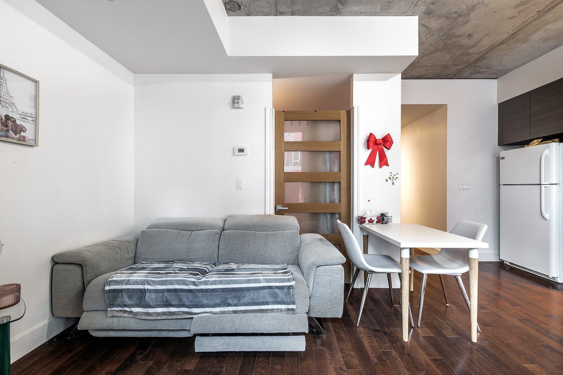 









888


Rue Wellington

, 712,
Montréal (Ville-Marie),




QC
H3C0N1

