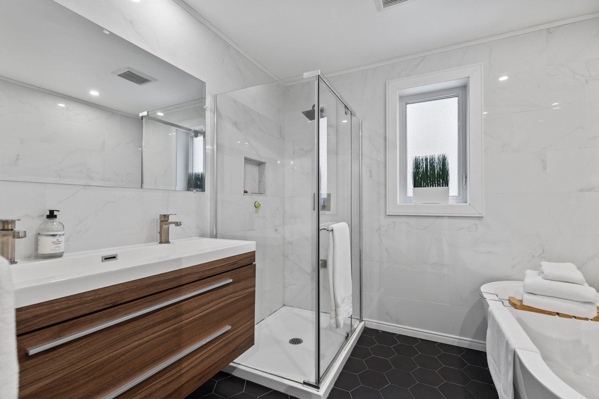 









38


Place Montmorency

,
Laval (Laval-des-Rapides),




QC
H7N1T5

