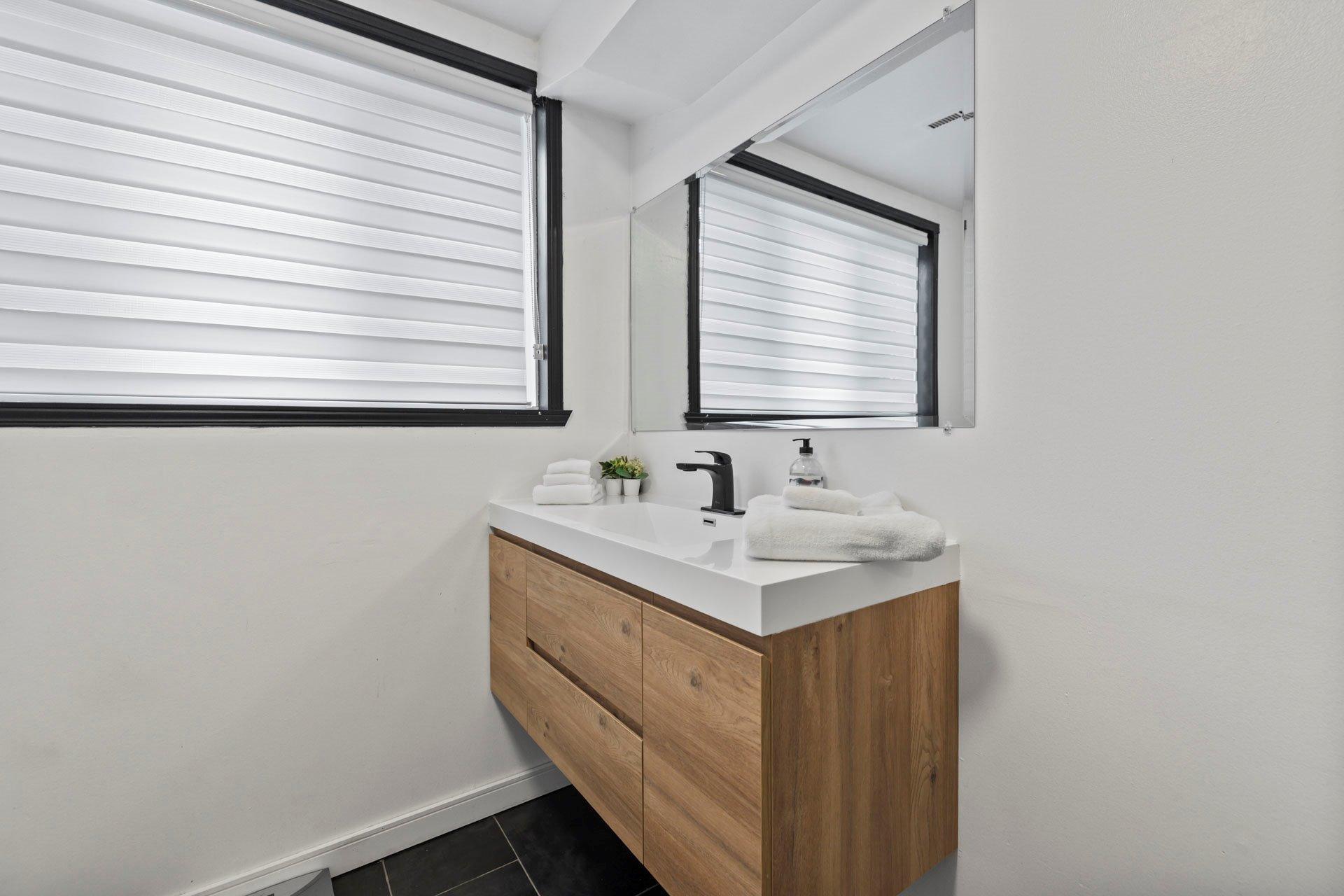 









38


Place Montmorency

,
Laval (Laval-des-Rapides),




QC
H7N1T5

