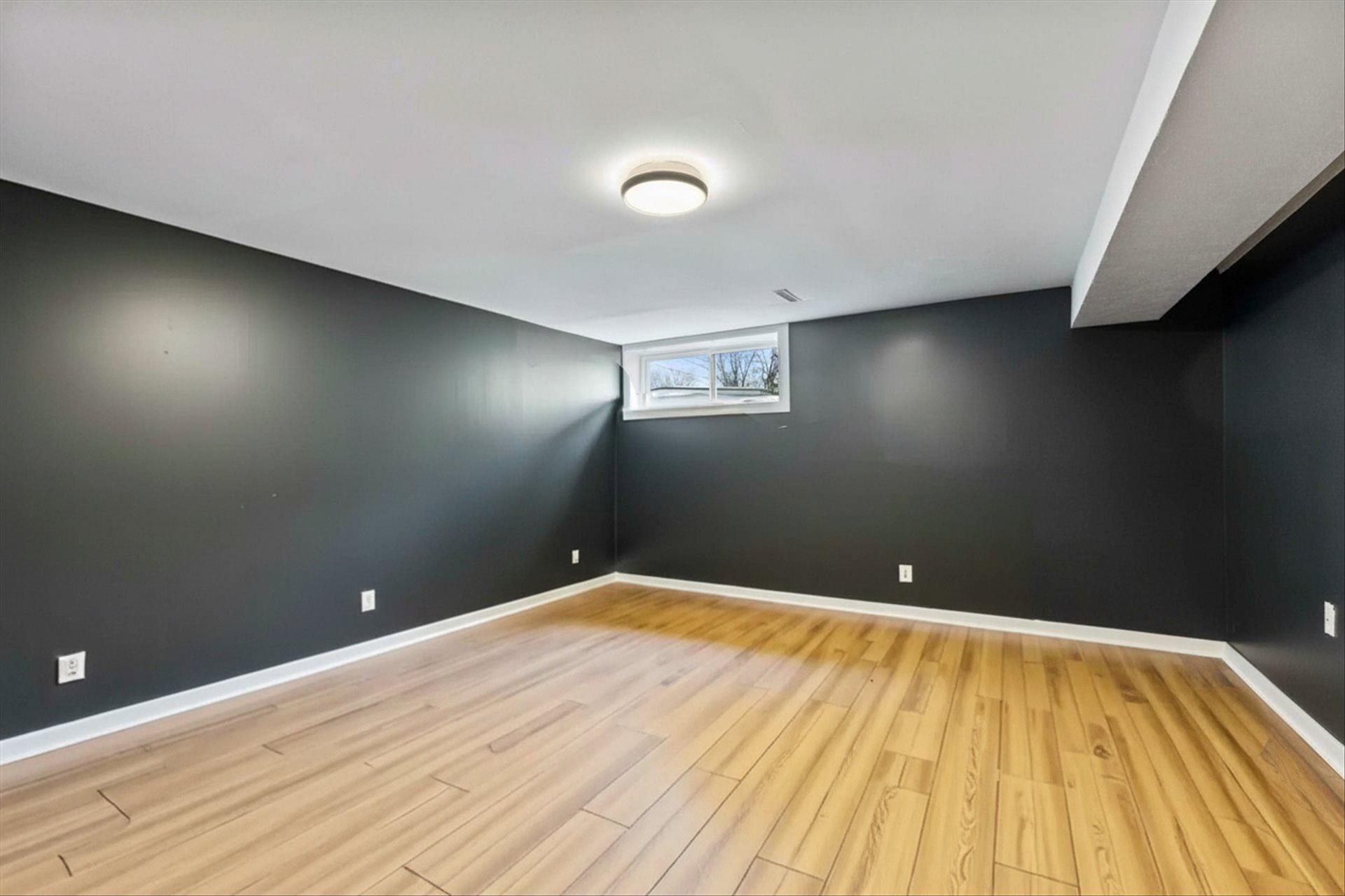 









38


Place Montmorency

,
Laval (Laval-des-Rapides),




QC
H7N1T5

