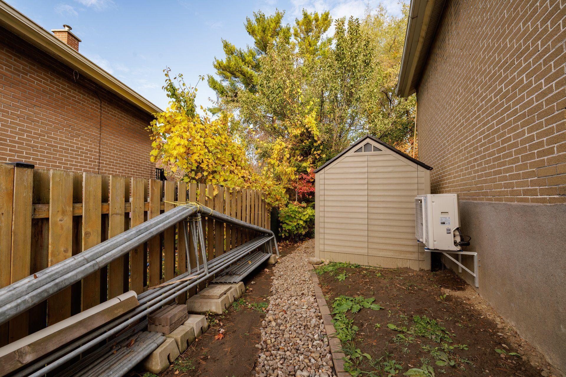 









38


Place Montmorency

,
Laval (Laval-des-Rapides),




QC
H7N1T5

