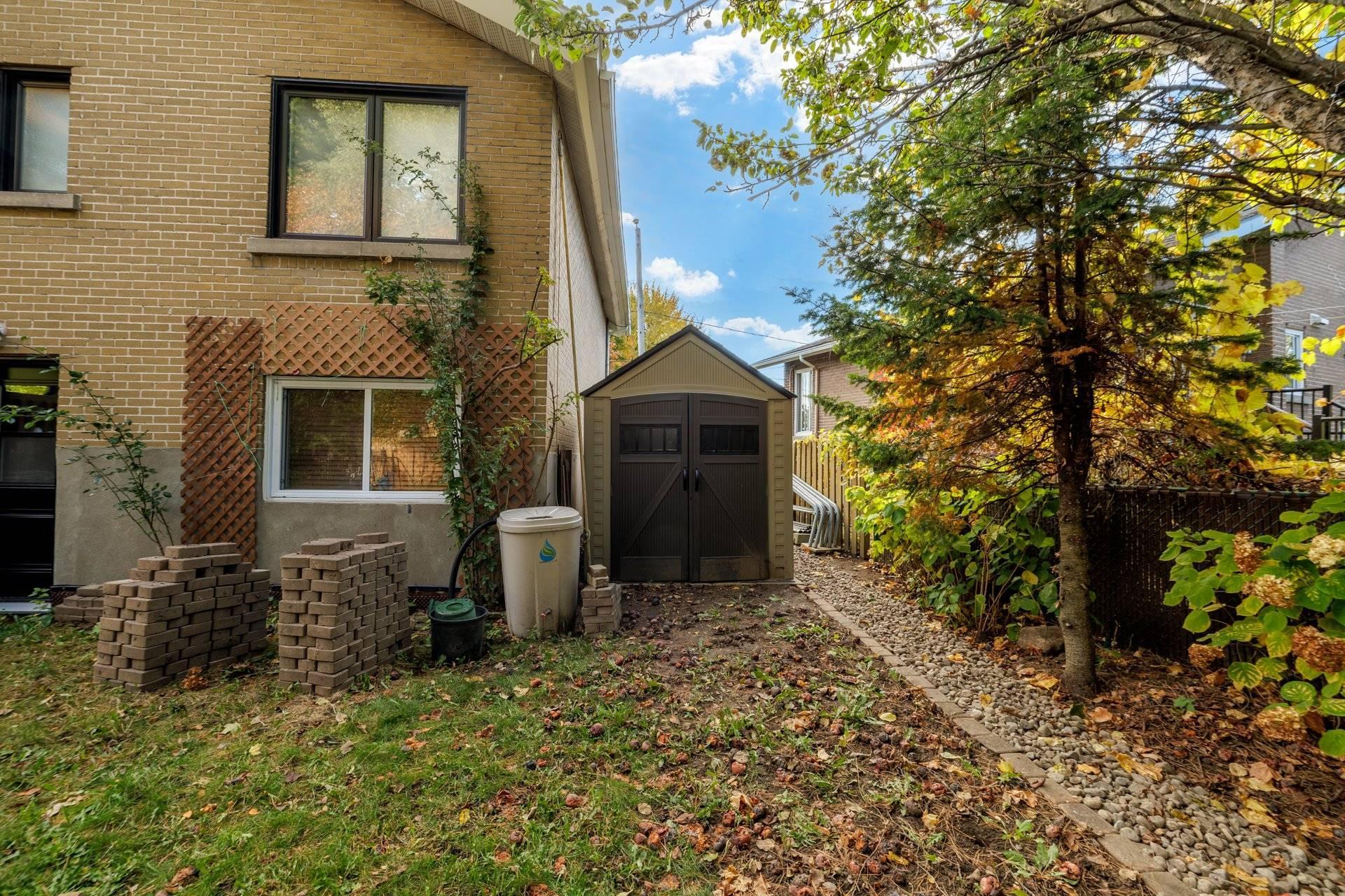 









38


Place Montmorency

,
Laval (Laval-des-Rapides),




QC
H7N1T5

