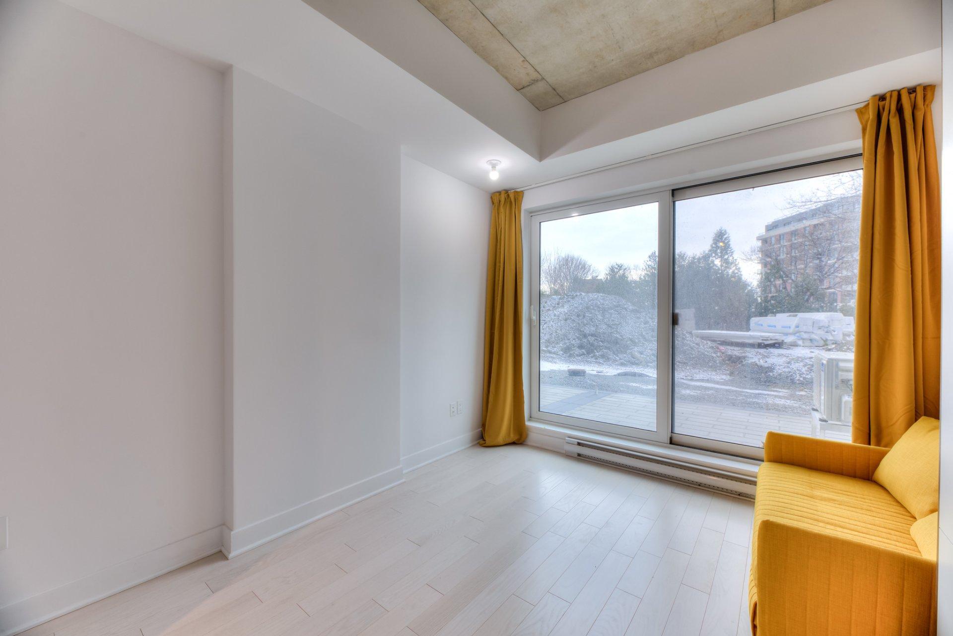 









100


Rue Murray

, 104,
Montréal (Le Sud-Ouest),




QC
H3C1A2

