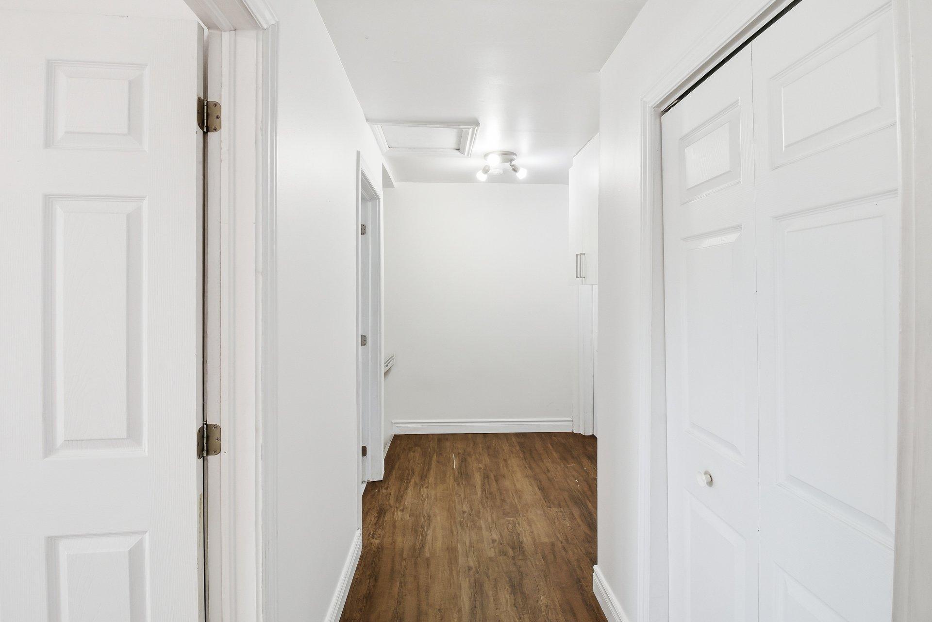 









177


Rue Dorchester

,
Gatineau (Buckingham),




QC
J8L1L5

