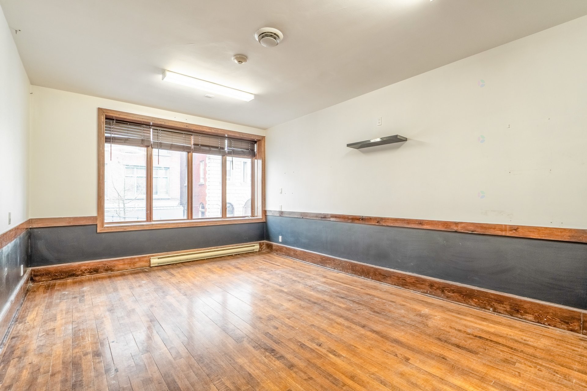 









40

 - 42


Rue Wellington N.

,
Sherbrooke (Les Nations),




QC
J1H5B7

