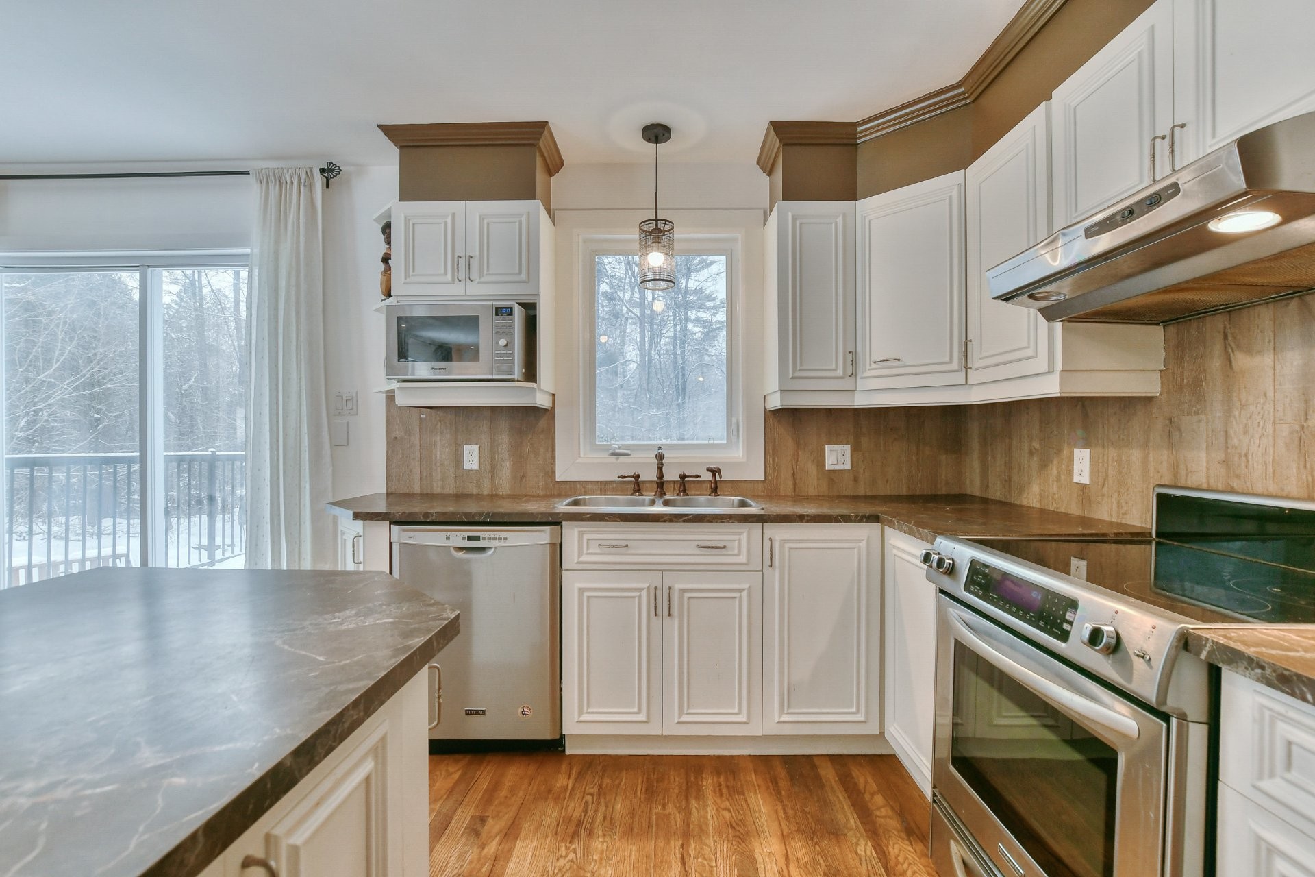 









1478


Rue Plamondon

,
Prévost,




QC
J0R1T0

