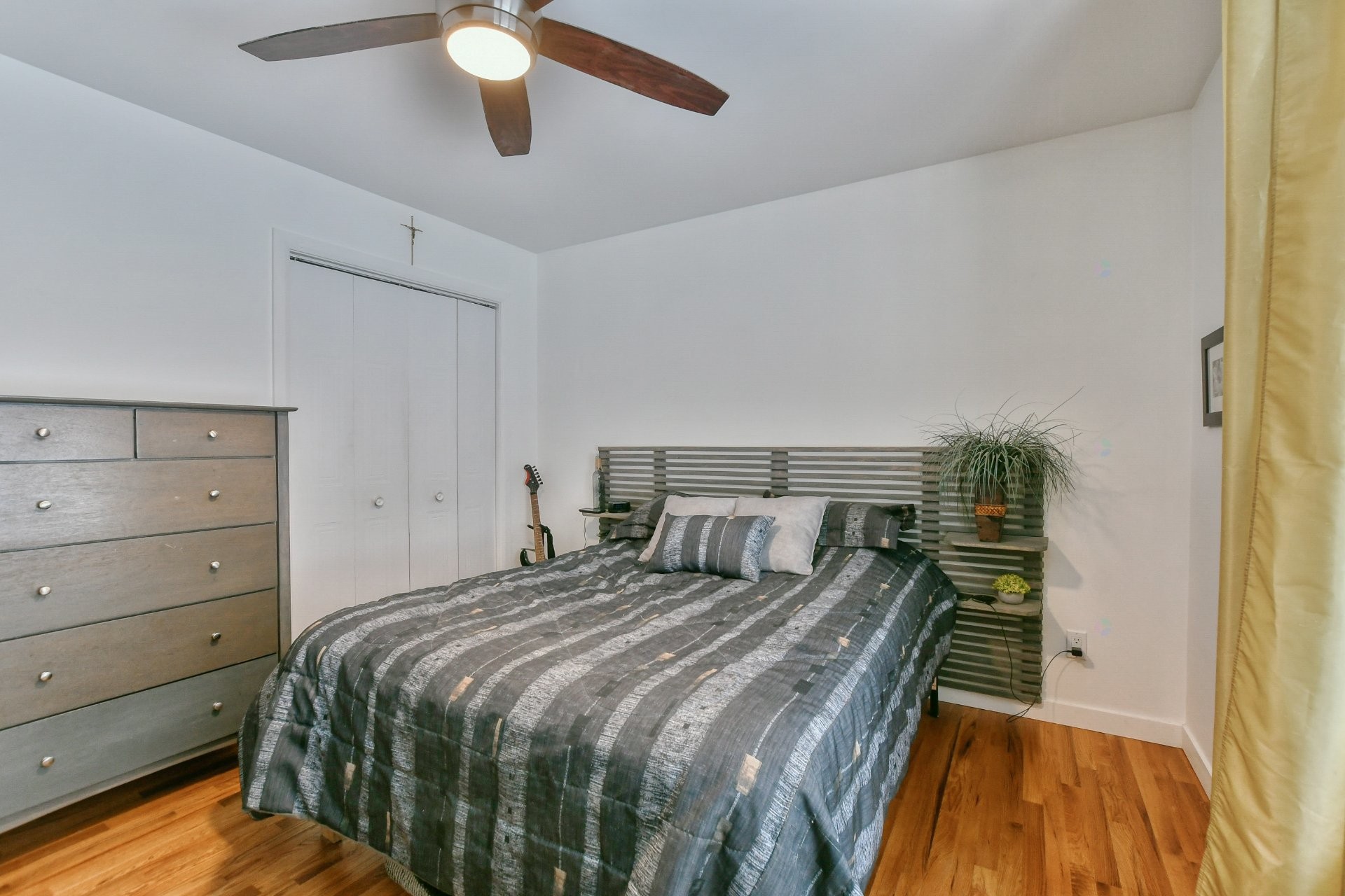 









1478


Rue Plamondon

,
Prévost,




QC
J0R1T0

