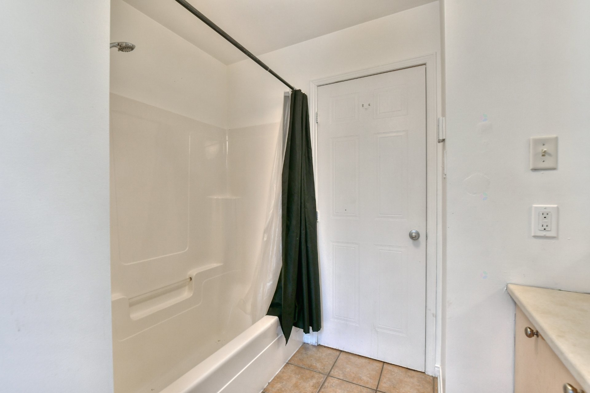 









1478


Rue Plamondon

,
Prévost,




QC
J0R1T0

