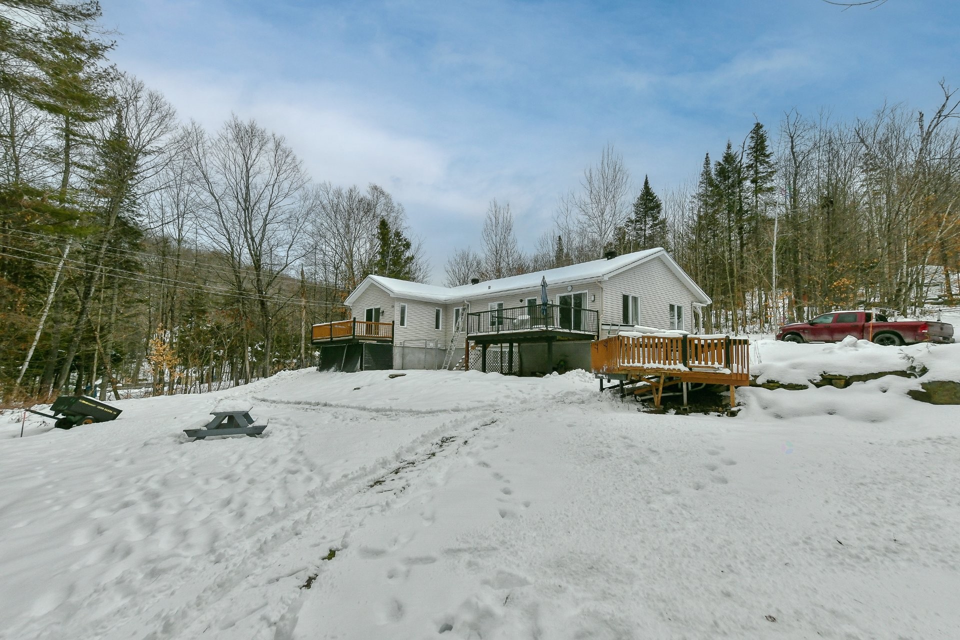 









1478


Rue Plamondon

,
Prévost,




QC
J0R1T0

