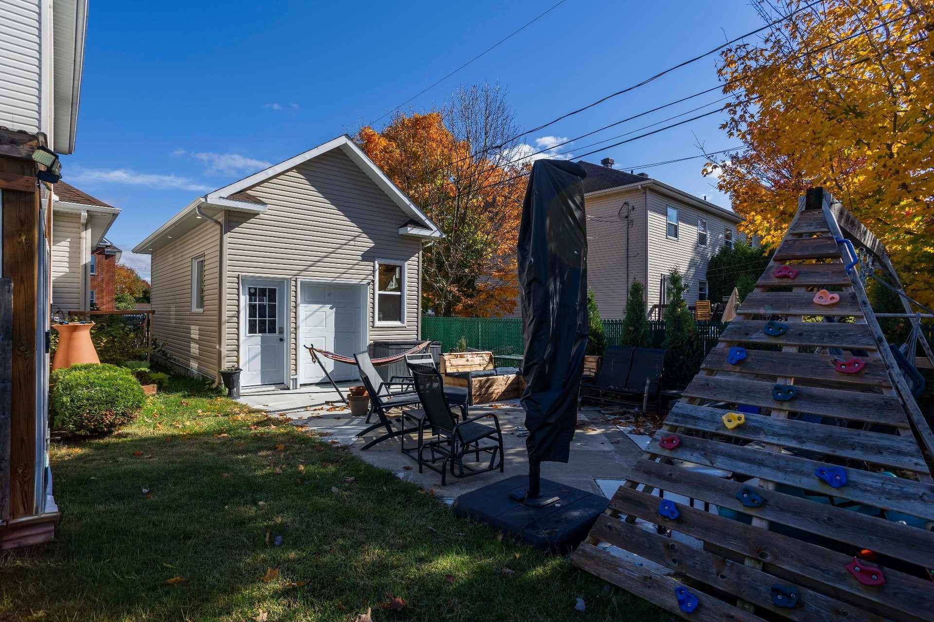 









1023


Rue du Grand-Duc

,
Trois-Rivières,




QC
G8V2P3


