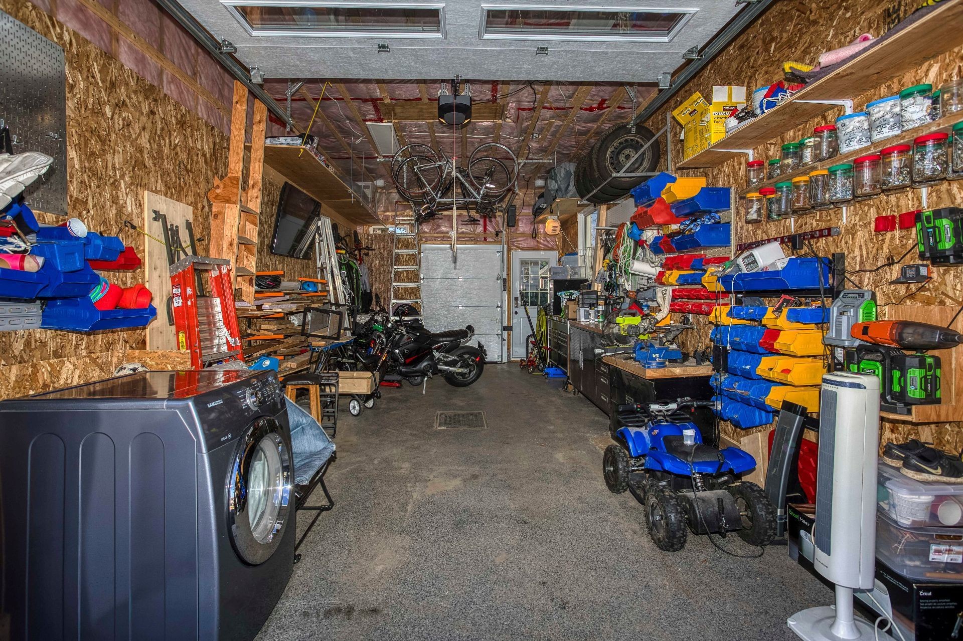 









1023


Rue du Grand-Duc

,
Trois-Rivières,




QC
G8V2P3

