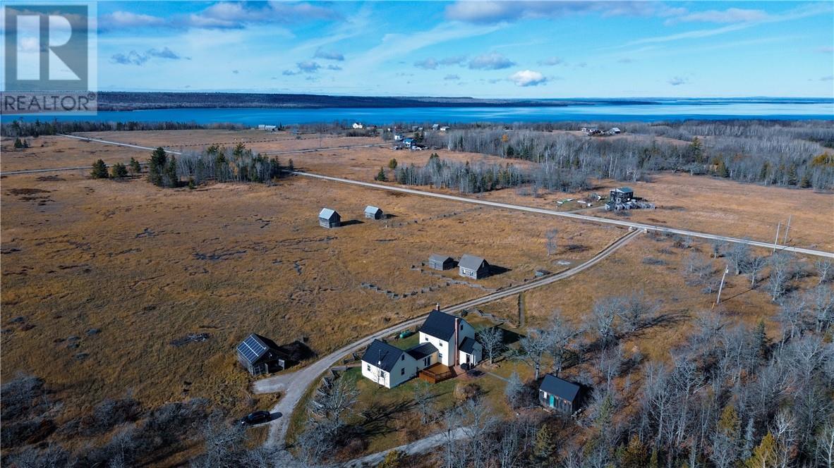 












73 Hideaway Road

,
Kagawong, Manitoulin Island,




Ontario
P0P1J0

