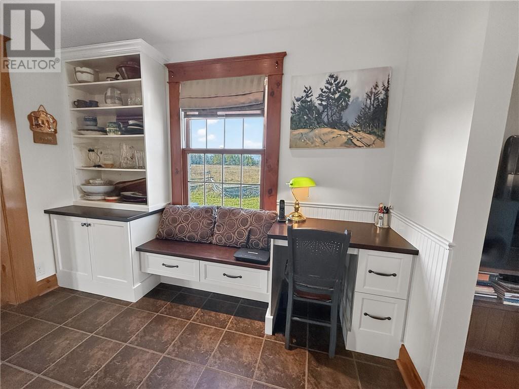 












73 Hideaway Road

,
Kagawong, Manitoulin Island,




Ontario
P0P1J0

