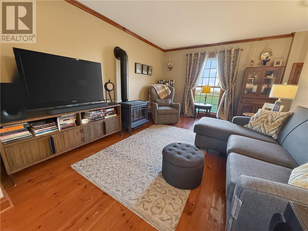 












73 Hideaway Road

,
Kagawong, Manitoulin Island,




Ontario
P0P1J0

