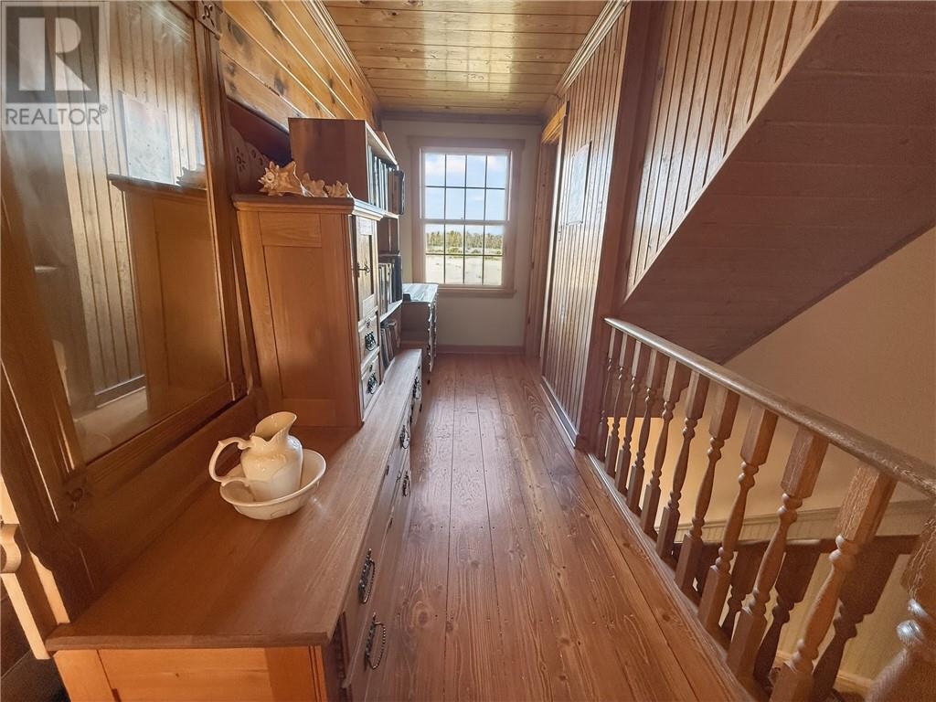 












73 Hideaway Road

,
Kagawong, Manitoulin Island,




Ontario
P0P1J0


