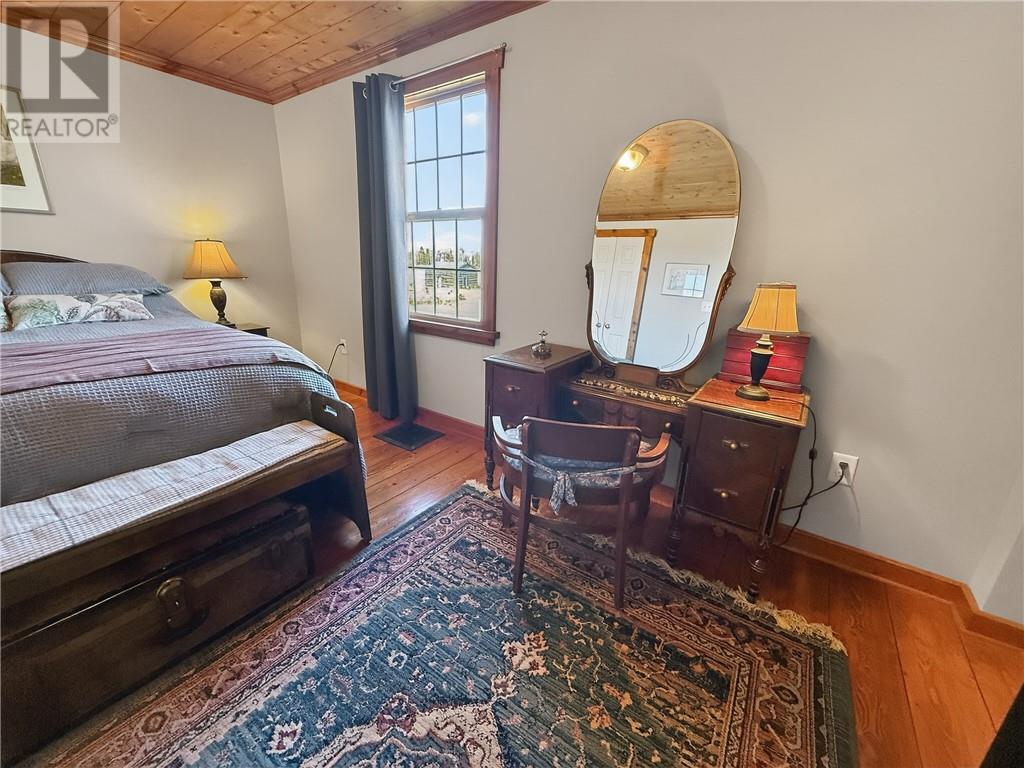 












73 Hideaway Road

,
Kagawong, Manitoulin Island,




Ontario
P0P1J0

