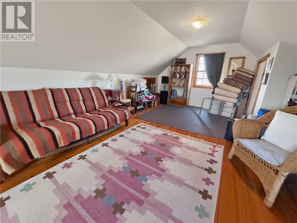 












73 Hideaway Road

,
Kagawong, Manitoulin Island,




Ontario
P0P1J0

