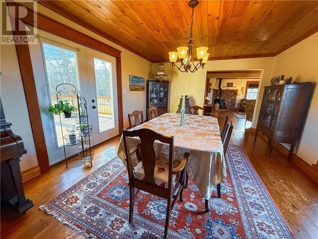 












73 Hideaway Road

,
Kagawong, Manitoulin Island,




Ontario
P0P1J0

