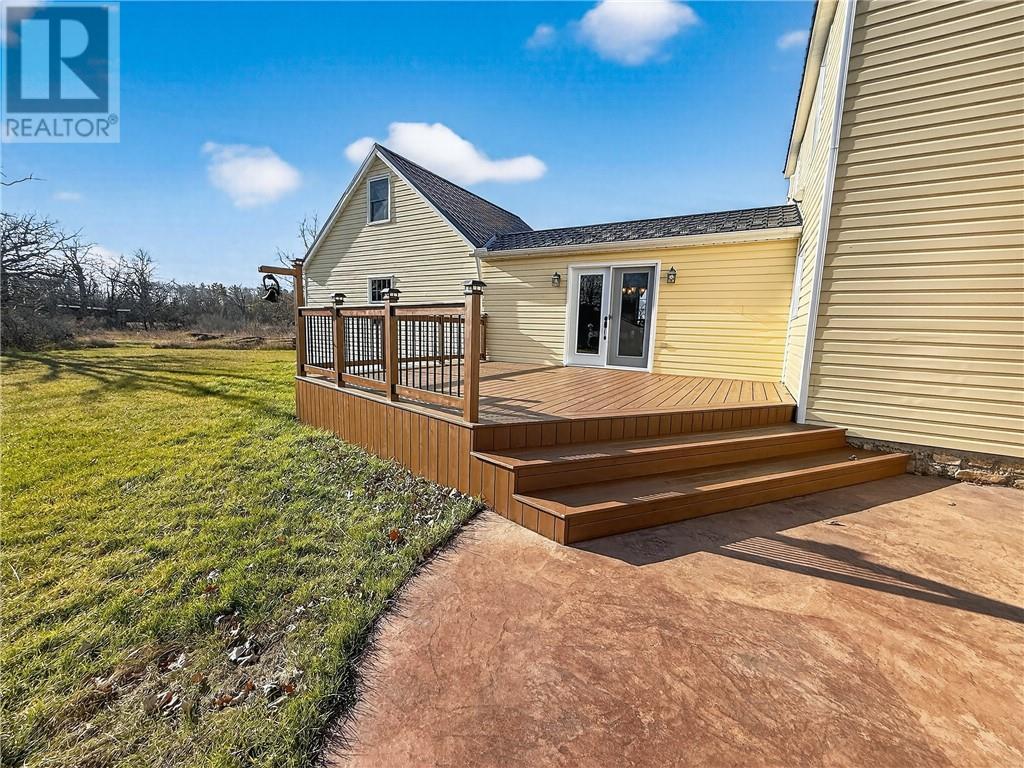 












73 Hideaway Road

,
Kagawong, Manitoulin Island,




Ontario
P0P1J0

