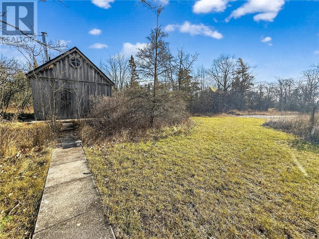 












73 Hideaway Road

,
Kagawong, Manitoulin Island,




Ontario
P0P1J0

