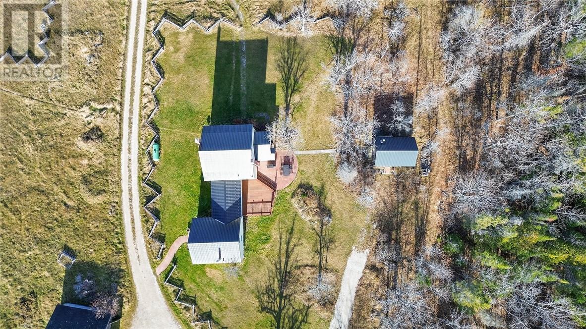 












73 Hideaway Road

,
Kagawong, Manitoulin Island,




Ontario
P0P1J0

