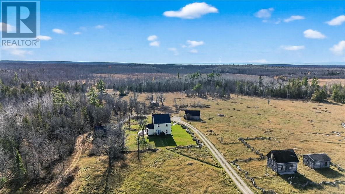












73 Hideaway Road

,
Kagawong, Manitoulin Island,




Ontario
P0P1J0

