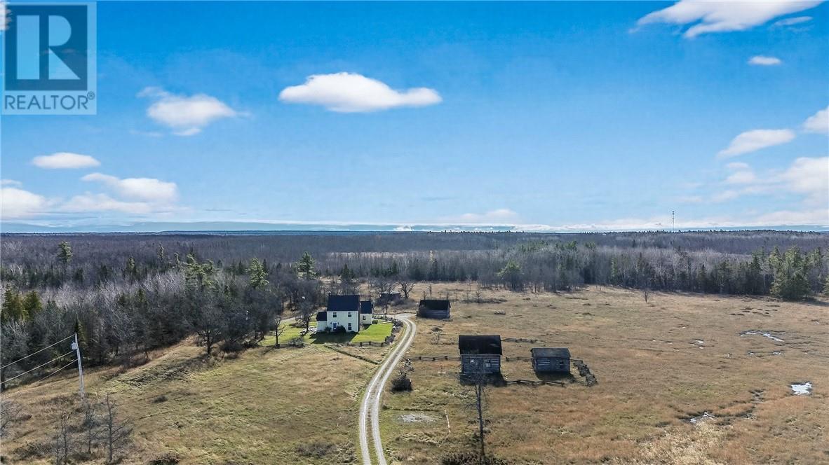 












73 Hideaway Road

,
Kagawong, Manitoulin Island,




Ontario
P0P1J0

