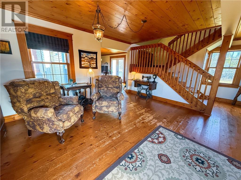 












73 Hideaway Road

,
Kagawong, Manitoulin Island,




Ontario
P0P1J0

