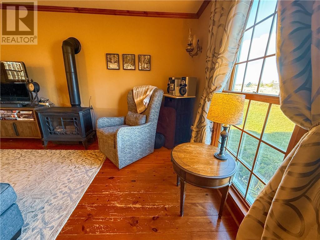 












73 Hideaway Road

,
Kagawong, Manitoulin Island,




Ontario
P0P1J0

