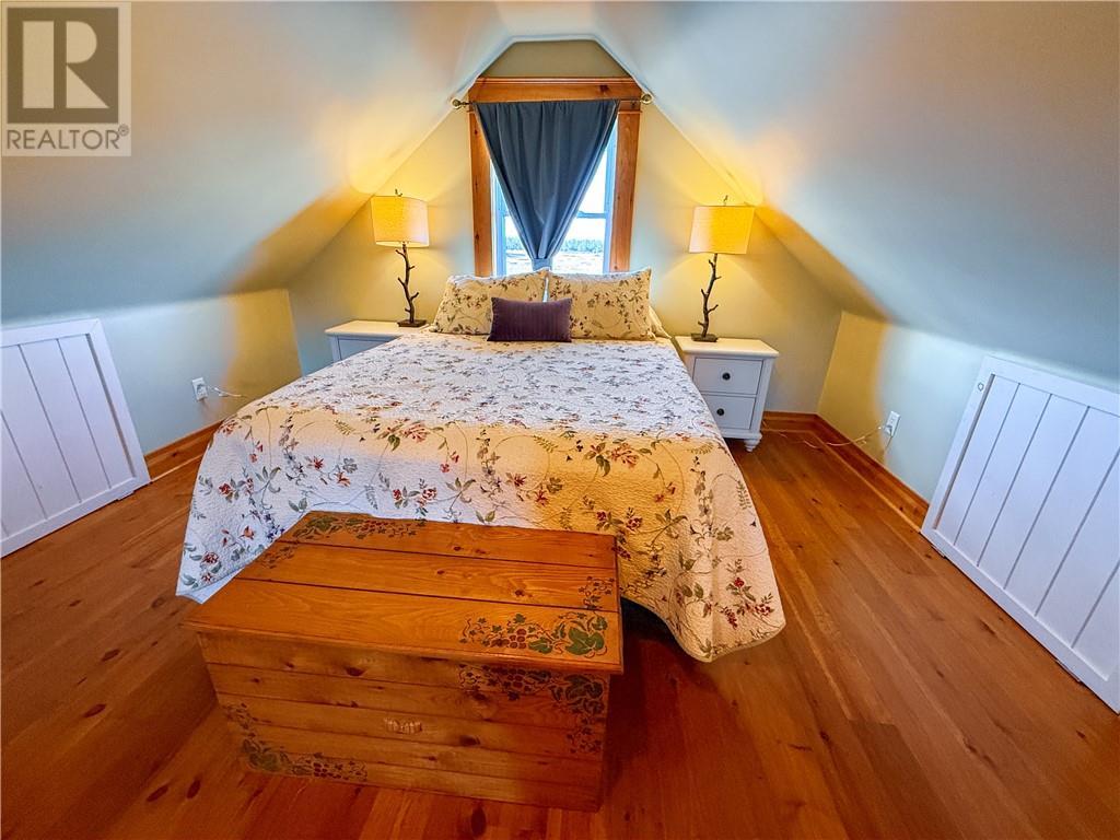 












73 Hideaway Road

,
Kagawong, Manitoulin Island,




Ontario
P0P1J0

