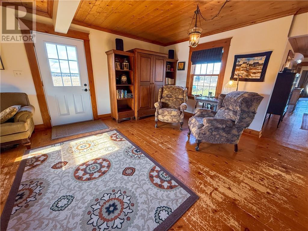 












73 Hideaway Road

,
Kagawong, Manitoulin Island,




Ontario
P0P1J0

