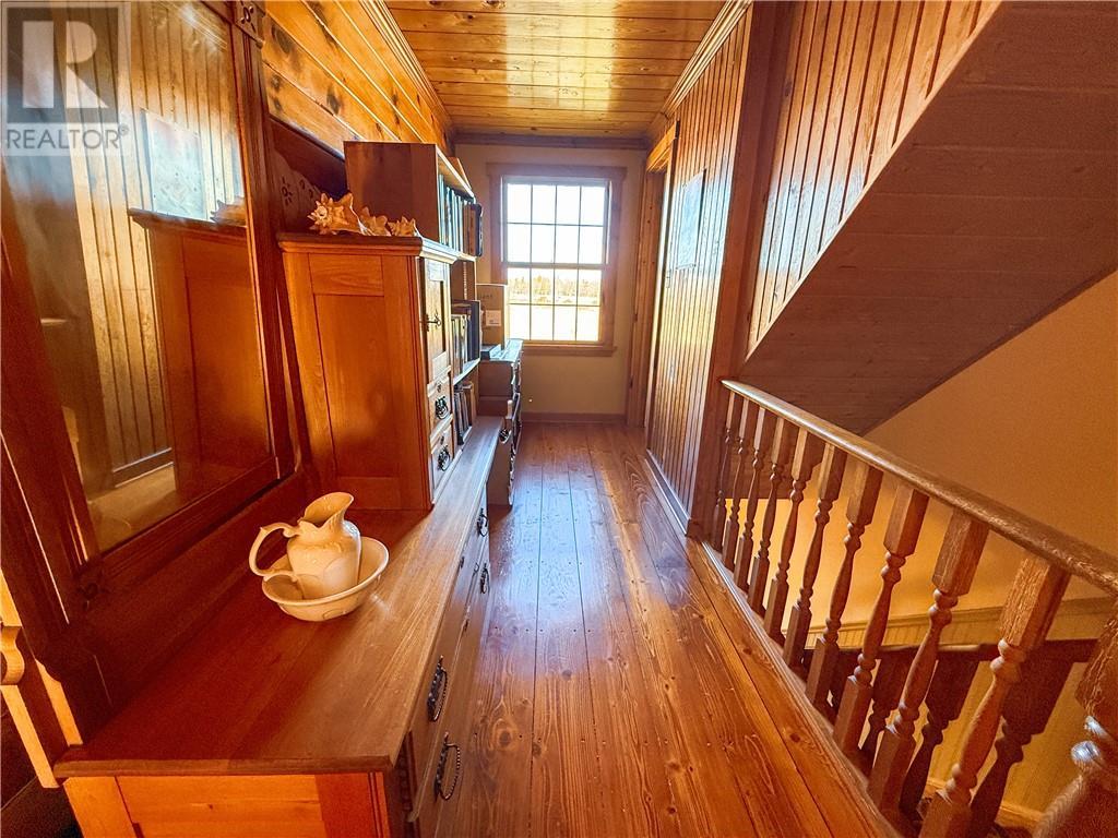 












73 Hideaway Road

,
Kagawong, Manitoulin Island,




Ontario
P0P1J0

