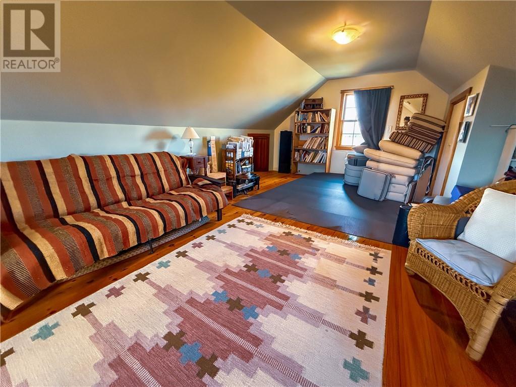 












73 Hideaway Road

,
Kagawong, Manitoulin Island,




Ontario
P0P1J0

