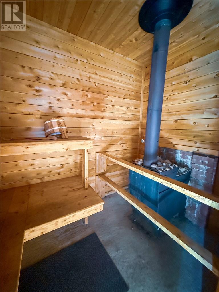 












73 Hideaway Road

,
Kagawong, Manitoulin Island,




Ontario
P0P1J0

