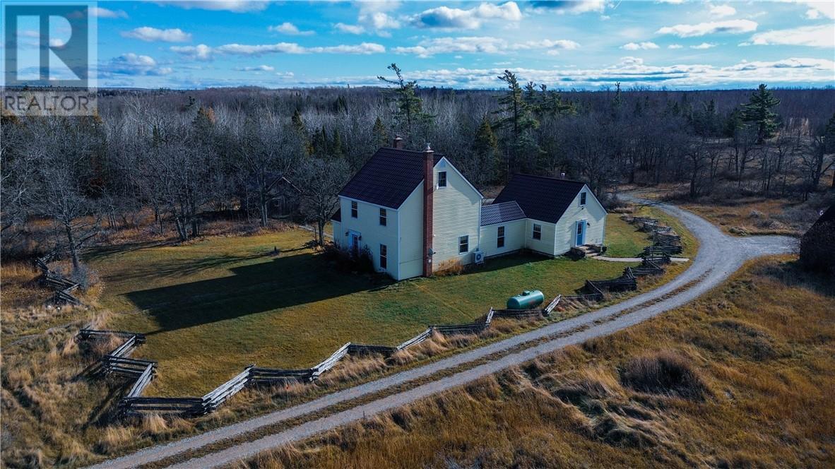 












73 Hideaway Road

,
Kagawong, Manitoulin Island,




Ontario
P0P1J0

